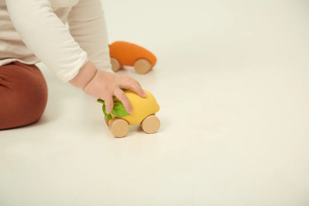 OLI&CAROL Lou The Lemon Baby Car Toy