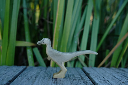 HOLZWALD Handmade Wooden Velociraptor