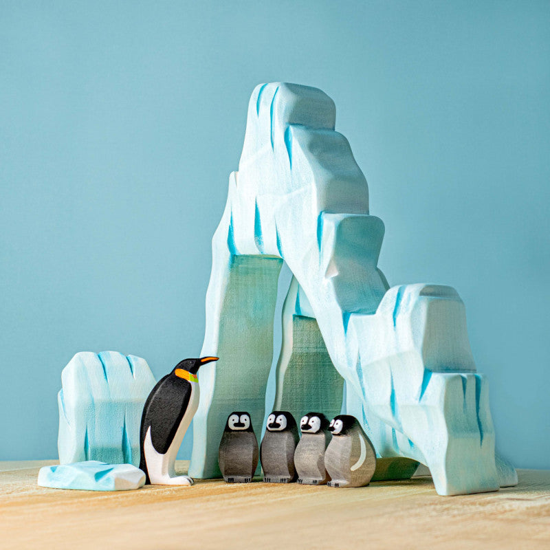 Bumbu Toys Wooden Icy Cliffs and Penguin Family SET