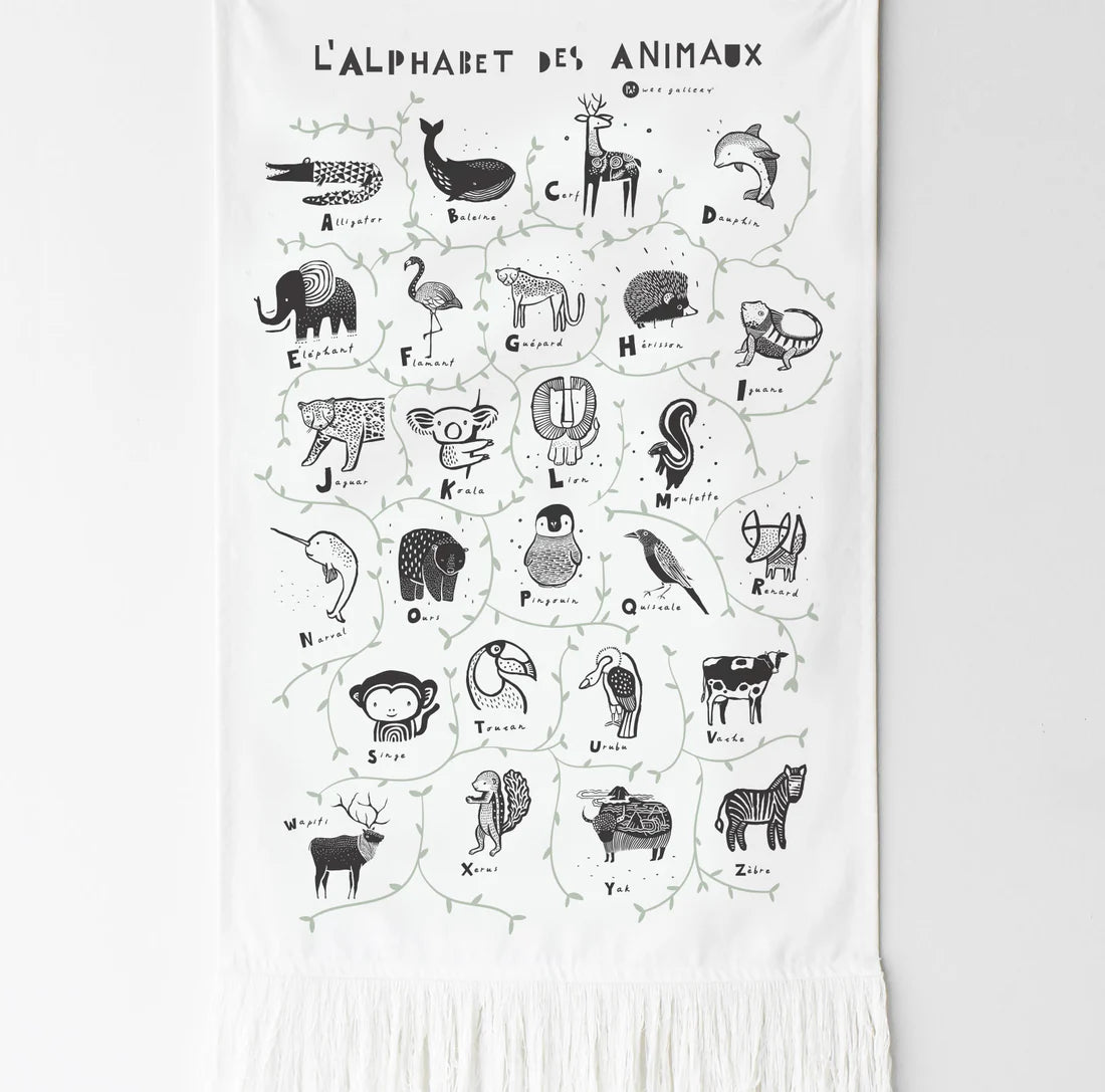 Wee Gallery Animal Alphabet Tapestry - French Edition