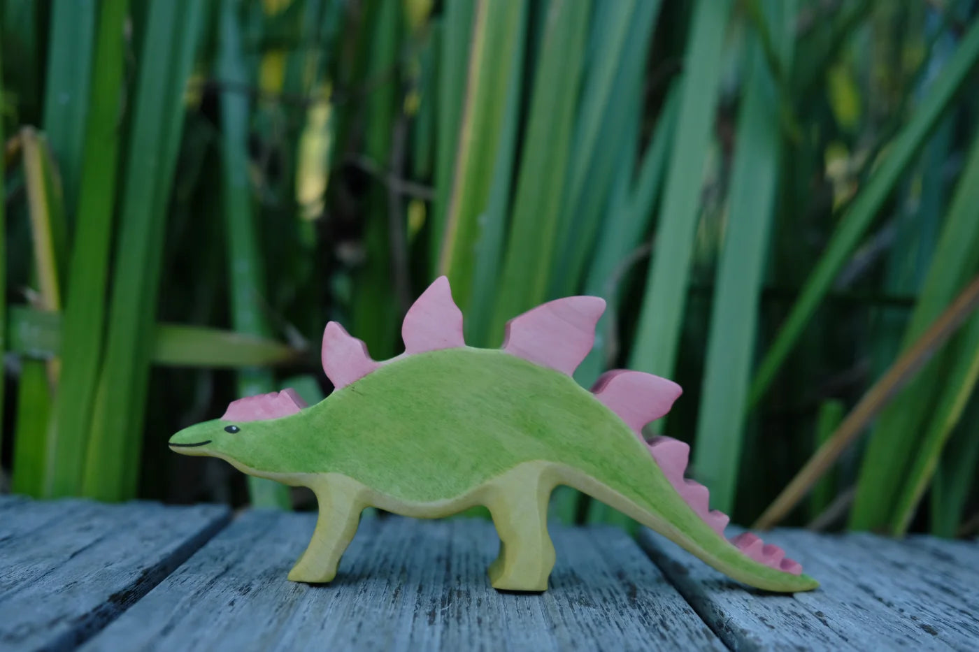 HOLZWALD Handmade Wooden Stegosaurus