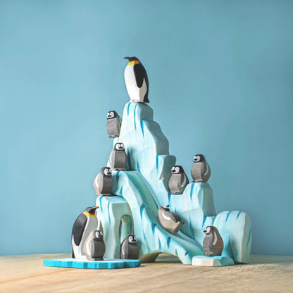 Bumbu Toys Wooden Icy Cliffs, Ice Floe and Big Penguin Family SET