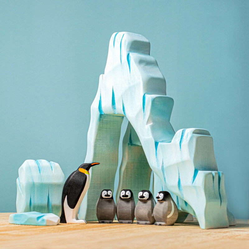 Bumbu Toys Wooden Icy Cliffs and Penguin Family SET