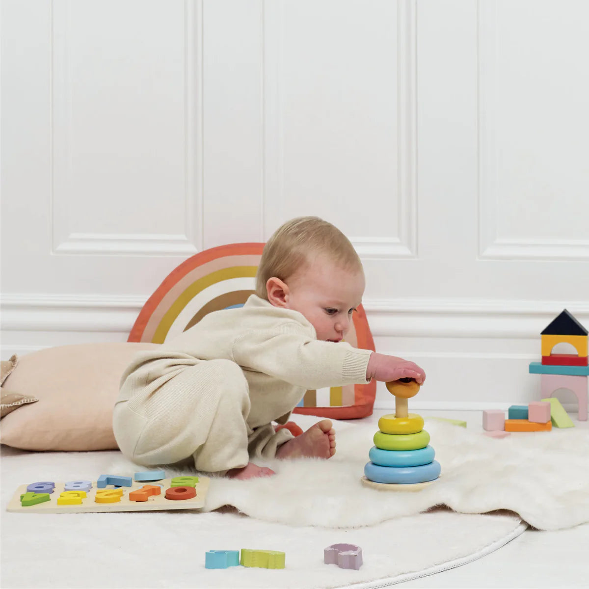 Le Toy Van Rainbow Stacking Tower